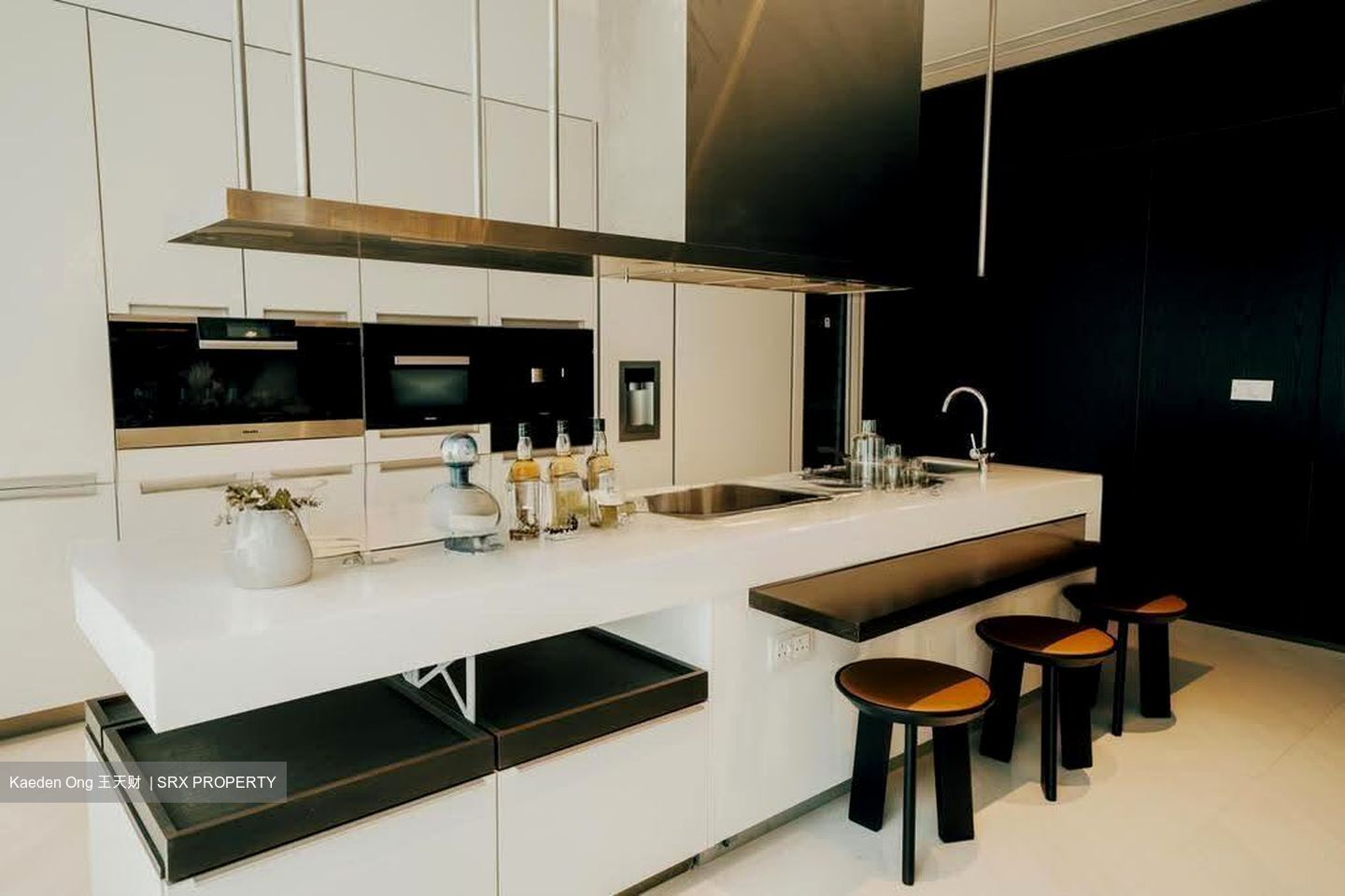 Marina One Residences (D1), Apartment #613030211